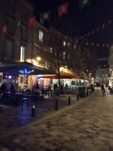 Plazas and Terraces in Bordeaux